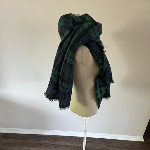 ModCloth Blue Green Plaid Fringe Blanket Scarf - Picture 3 of 7